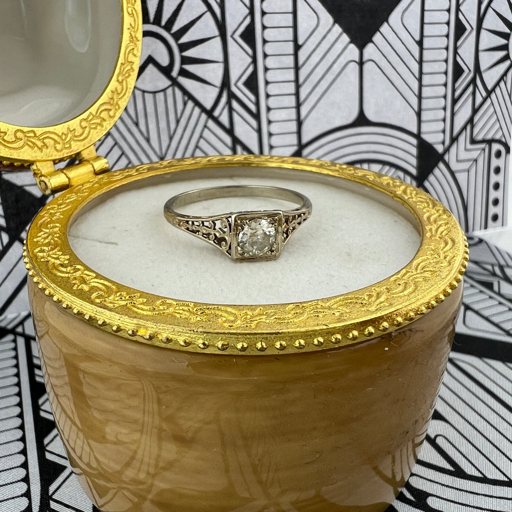 Art Deco Era Diamond 14k Gold Filigree Ring